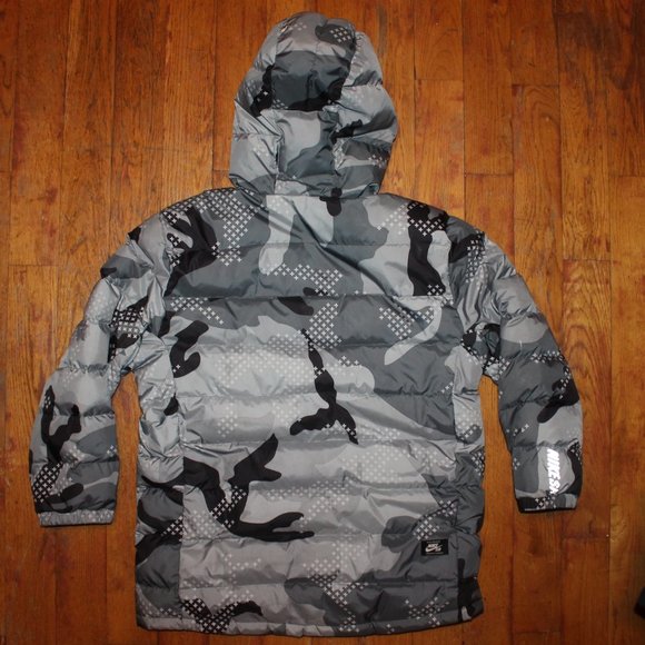 Nike SB Camoflauge Puffer Jacket + Patch - Picture 5 of 9